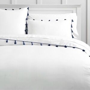 Pottery Barn Tassel Duvet & Sham Set (Full)